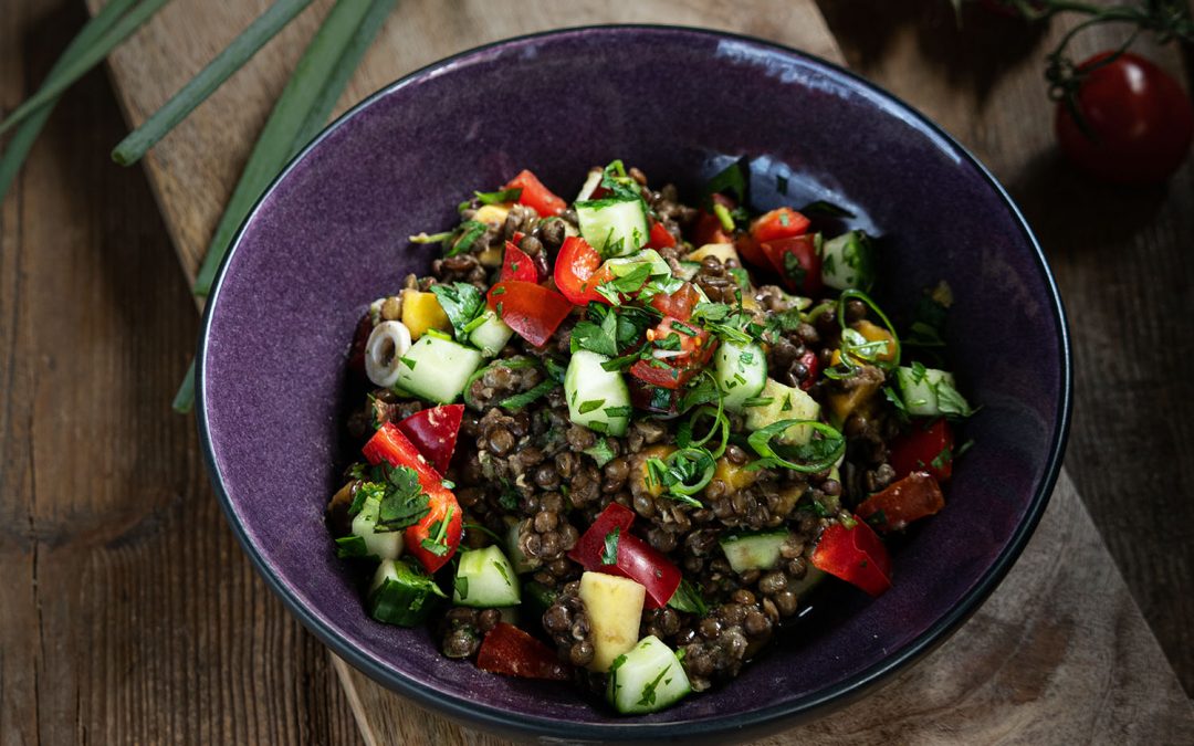 Alblinsensalat mit Mango und und Feta
